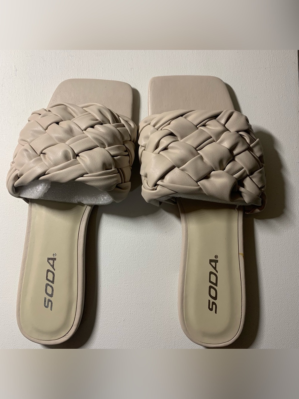 Brand new Soda women's braided strap beige slides size 6.5